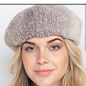 NWT Fleece- Acrylic Beret Hat
